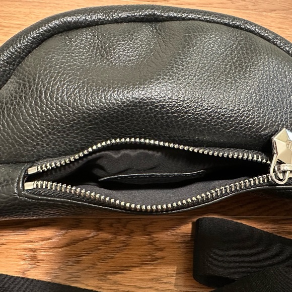 Authentic Philipp Plein leather pouch in signature crystals and hexagonal logo - Picture 4 of 4